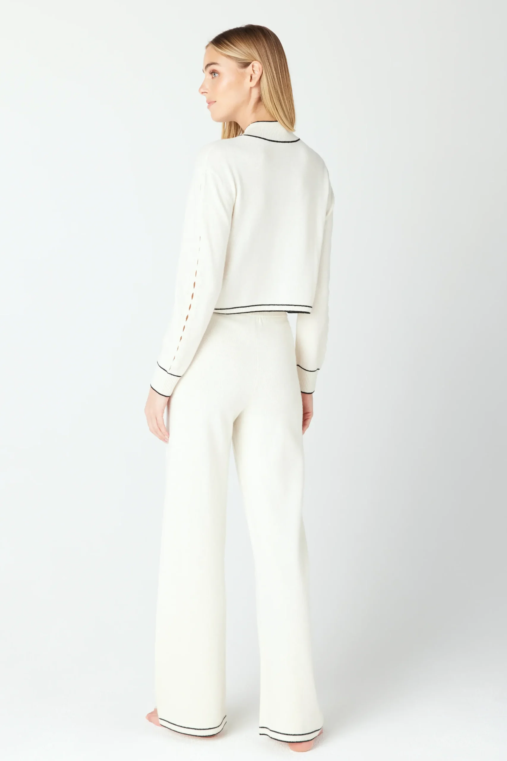 GIGI C Lounge|Jacqueline Pullover